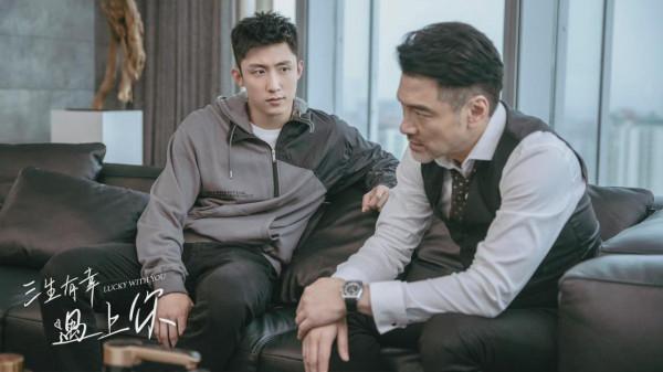 45歲才憑“佟年爸”走紅，一年16部待播劇，下一個叔圈頂流？