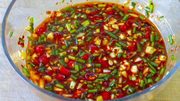 冬天，推薦多吃“2白2綠1黑”，營養又滋潤，增強體力還美味