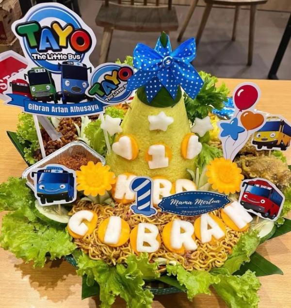 印尼人吃的生日蛋糕很特別，是鹹的