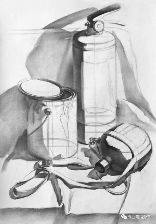 靜物｜滅火器油漆桶組合畫法與步驟