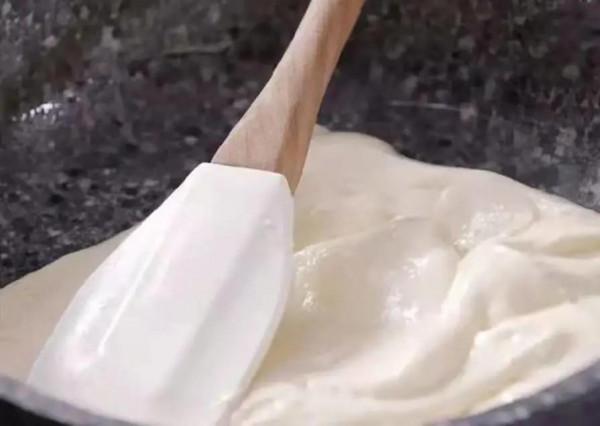 新年必備的零食清單，寓意大吉大利，財源廣進