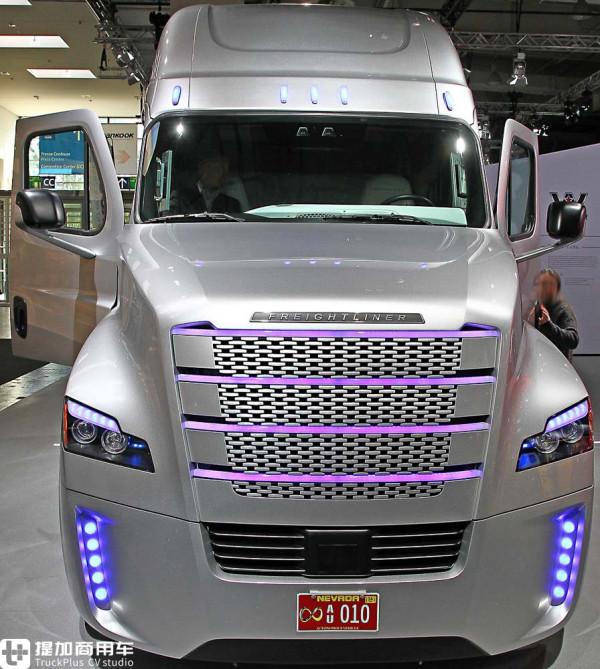 美國第一款合法上路的自動駕駛重卡,福萊納這款概念卡車實力非凡 美國第一款合法上路的自動駕駛重卡,福萊納這款概念卡車實力非凡