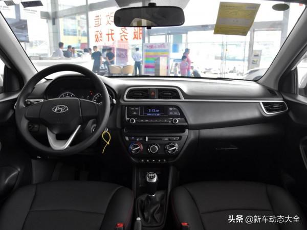 便宜好停車油耗極低，合資的三廂實用車5&period;1L油耗，實拍瑞納