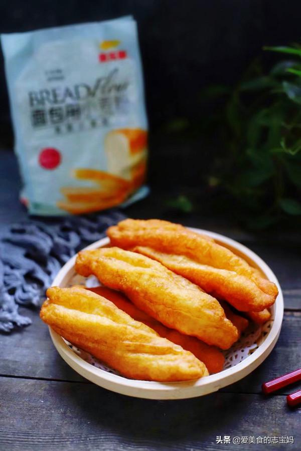 油條別買著吃了，教你做蓬鬆又酥脆的油條，零新增，新手一次成功