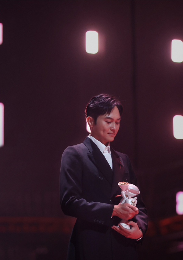 擁有娃娃臉的男演員,我只服這4位!都三四十歲了還這麼有少年感 擁有娃娃臉的男演員,我只服這4位!都三四十歲了還這麼有少年感