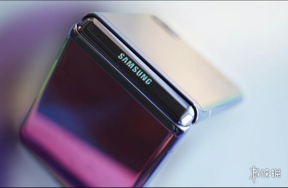 三星Flip4或將採用屏下攝像頭 擁有更出色的防水效能