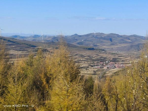 一路走來一路拍，只是想把美景分享給朋友們