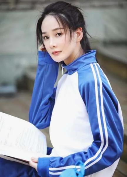 她花6年時間整成楊冪，嫁豪門成闊太，卓亨瑜如今過得怎樣？