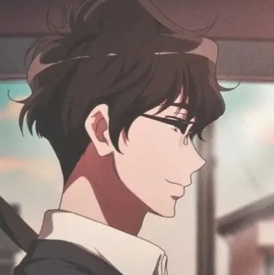 怦然心動的男女生動漫頭像