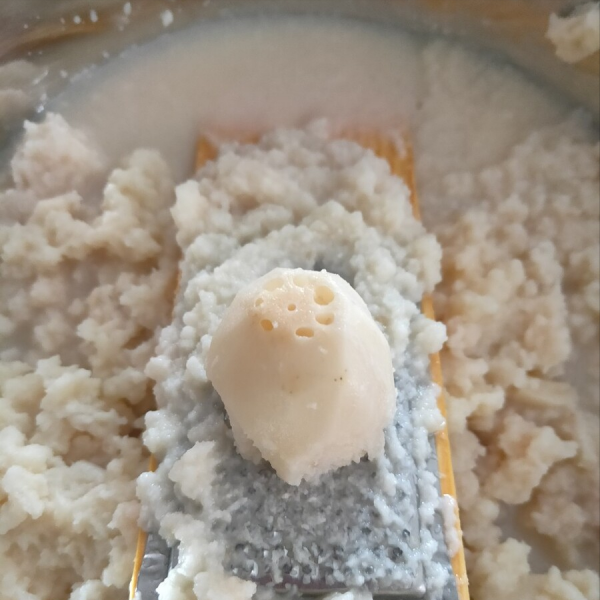 秋冬吃藕吃膩了？教你在家自制藕粉，又滑又細膩，營養豐富