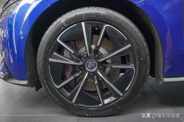 新車｜全新車色+5G網路，配DiLink 4.0，比亞迪漢EV新車到店