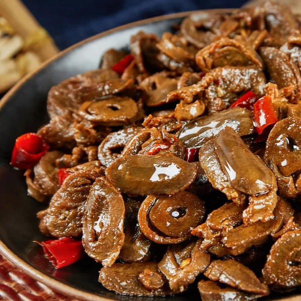 又香又辣的鴨心，充滿嚼勁，越吃越香，一個接一個，根本停不下來