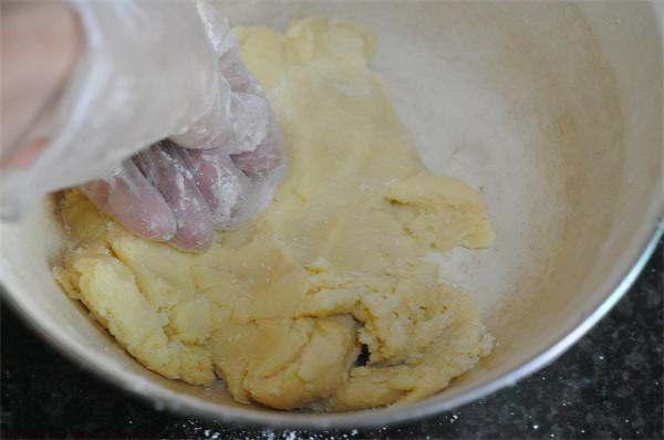 萬聖節，做一款恐怖女巫手指餅乾，超酥脆的方子，小朋友好喜歡