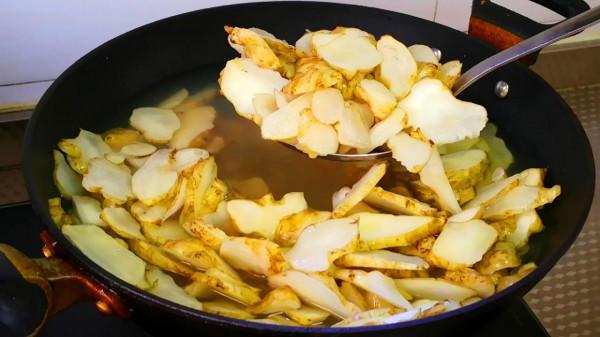 天冷了,少吃土豆蘿蔔多吃它,一次做好放冰箱,隨吃隨取,真省事 天冷了,少吃土豆蘿蔔多吃它,一次做好放冰箱,隨吃隨取,真省事