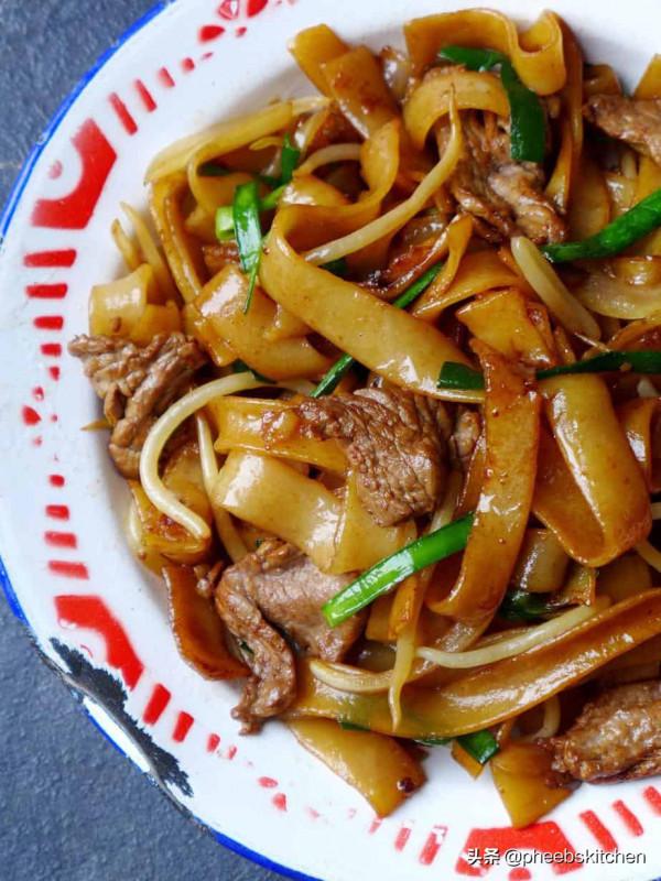 廣東干炒牛河,不用顛鍋,不粘鍋的小技巧,輕鬆完美的家庭做法 廣東干炒牛河,不用顛鍋,不粘鍋的小技巧,輕鬆完美的家庭做法