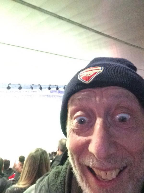 這個外國爺爺給網友帶來了無限快樂的表情包!而他的人生讓人心疼 這個外國爺爺給網友帶來了無限快樂的表情包!而他的人生讓人心疼