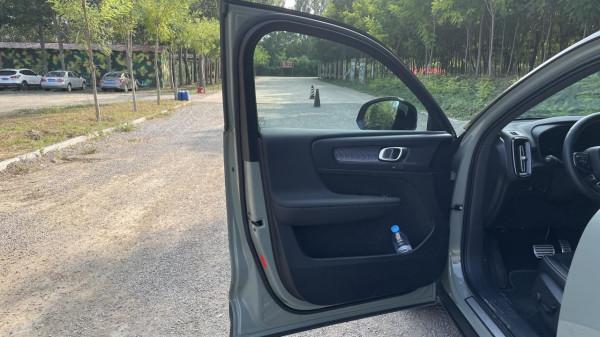 除了安全方面以外,沃爾沃XC40純電版還帶來了哪些體驗? 除了安全方面以外,沃爾沃XC40純電版還帶來了哪些體驗?