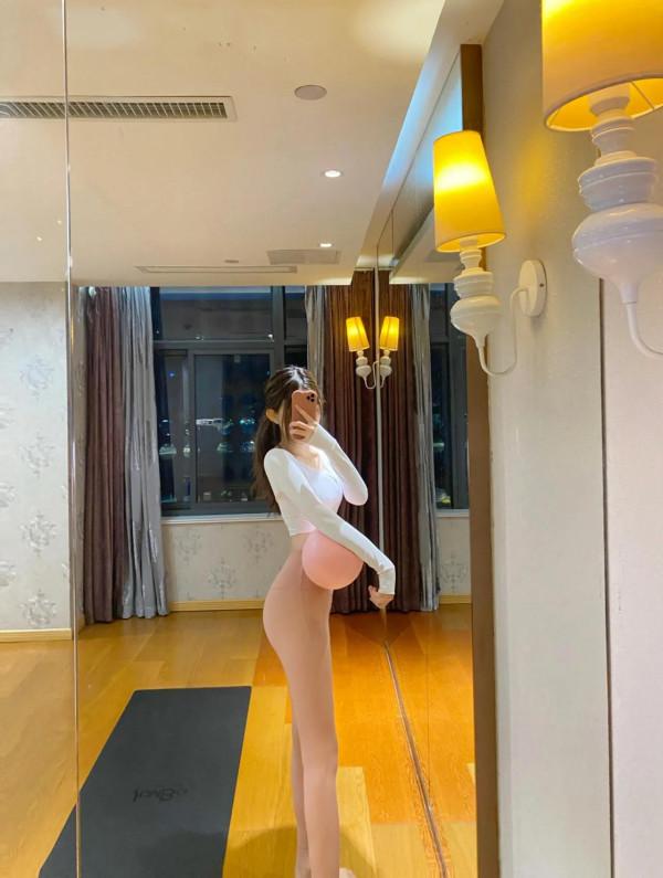 今日粉嫩瑜伽服分享 太溫柔了