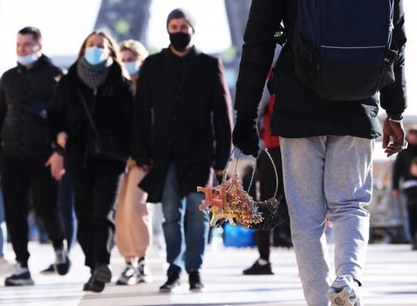 法國將放鬆對英國的旅行限制