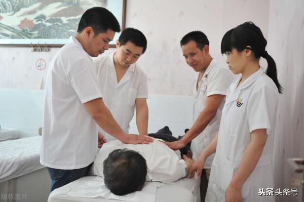 盲人按摩師 盲人按摩師