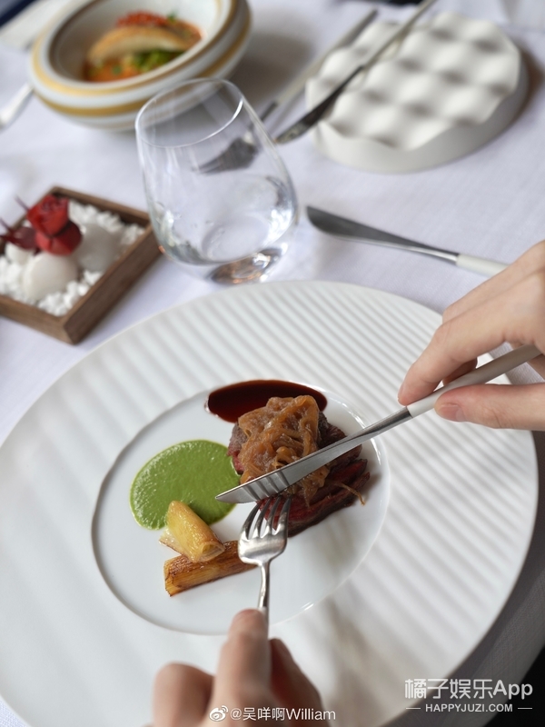 還記得《心動的訊號》裡的威廉嗎？他現在長這樣