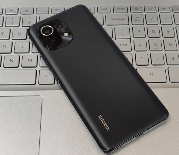 不喜歡蘋果手機，那就買這3款旗艦機，價效比高，關鍵可以再用3年