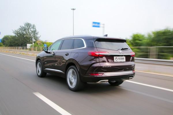 新增48伏輕混，低扭表現更佳，試駕2022款昂科旗艾維亞