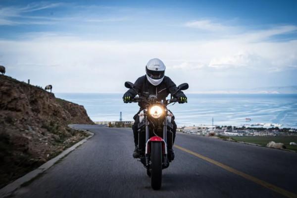 挑戰青藏高原！“復古大師”XS900R出征邊塞