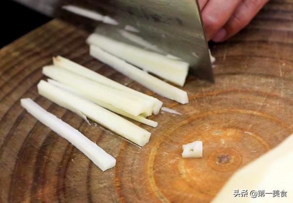 蓮藕怎麼炒清脆不發黑,廚師長告訴你技巧,脆嫩可口,酸辣入味 蓮藕怎麼炒清脆不發黑,廚師長告訴你技巧,脆嫩可口,酸辣入味