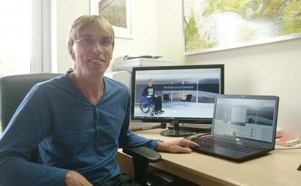 科學家得絕症後的超酷自救：人類史上第一個“永生者”誕生了