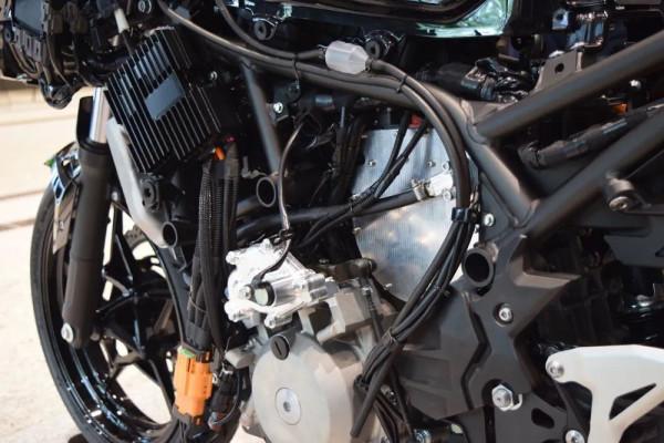 川崎研發氫燃料增壓發動機,還將會有Ninja 400混動版 川崎研發氫燃料增壓發動機,還將會有Ninja 400混動版