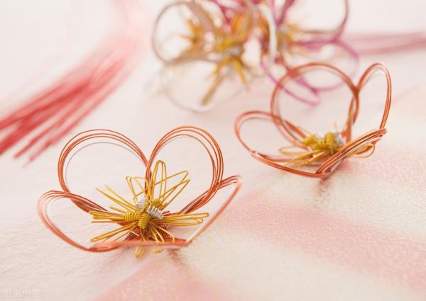 人的成功離不開一個玩字,就看是玩什麼 人的成功離不開一個玩字,就看是玩什麼