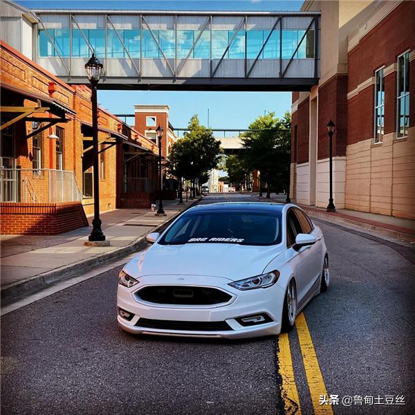 「轂銳馳」改裝風格鑑賞—福特蒙迪歐