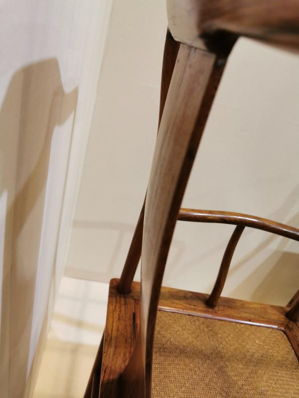 單把估價40萬，清黃花梨南官帽椅有一處特別