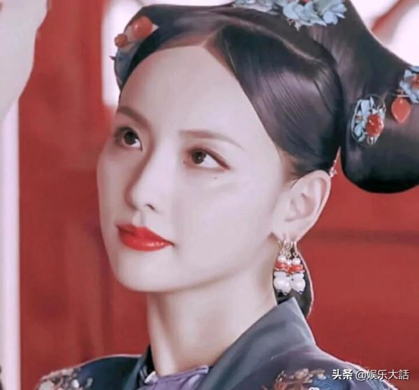 臉上有痣也好看的女演員,只服這6位,位置恰到好處,還很有特色 臉上有痣也好看的女演員,只服這6位,位置恰到好處,還很有特色