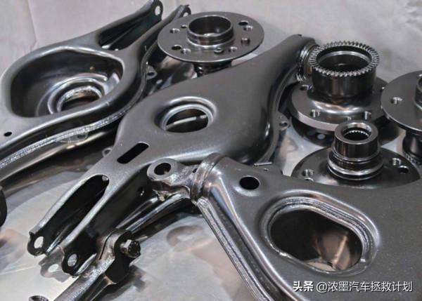 「縱橫四海」老夥計的重生之旅，一起暫別城市的方圓化身曠野的風