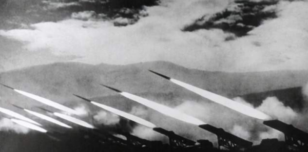 蘇聯秘密武器喀秋莎落入敵方手中,特種小隊為“救”武器英勇獻身 蘇聯秘密武器喀秋莎落入敵方手中,特種小隊為“救”武器英勇獻身