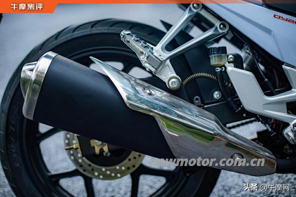 萬元內仿賽分享 大運天鏨200R青春版