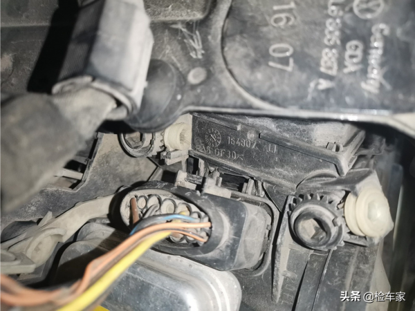 當年新車105萬，如今9萬不好賣，這輛少見的途銳4.2L遭遇了什麼？