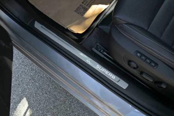 15萬買二手頂配速派,實用豪華全都有 15萬買二手頂配速派,實用豪華全都有