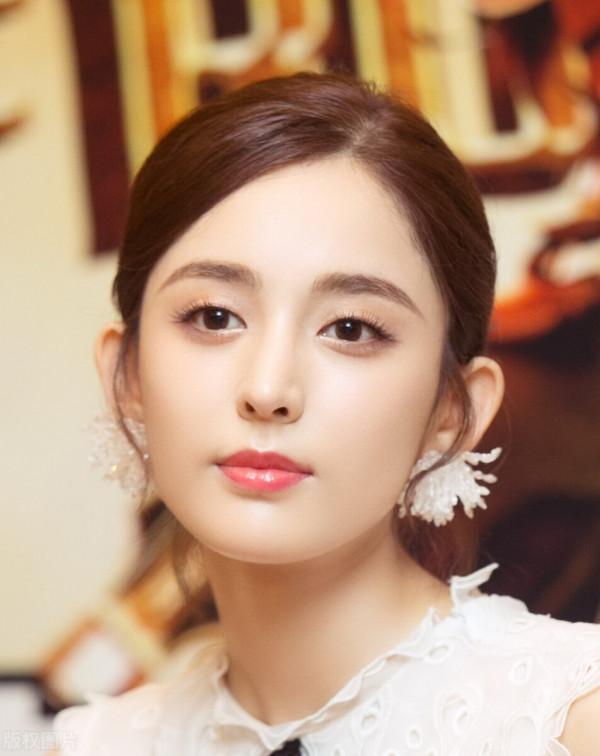 古力娜扎高畫質圖片