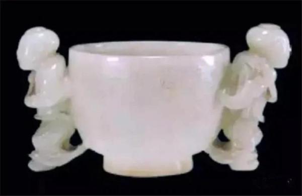 精美館藏飲酒玉杯欣賞（4）