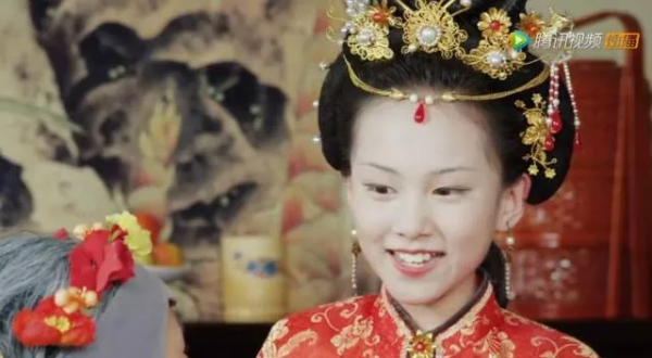 《紅樓夢》只知通靈寶玉?堪比珠寶展的大觀園,戴的珠寶大有來頭 《紅樓夢》只知通靈寶玉?堪比珠寶展的大觀園,戴的珠寶大有來頭