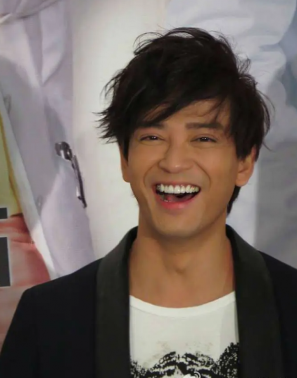 曾經的那些男神們，是“變臉”可怕，還是突然“發福”更可怕？