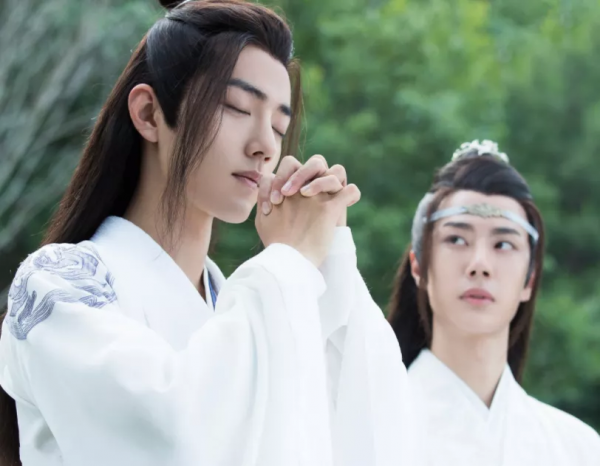 2021年流量局勢跌宕起伏：肖戰持續頂流，雙男主迅速“熄火”