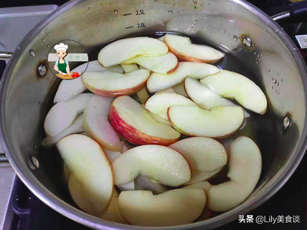 冬天,用蘋果和杏仁一起煮,我家一週喝幾次,很多人不知道有啥用 冬天,用蘋果和杏仁一起煮,我家一週喝幾次,很多人不知道有啥用