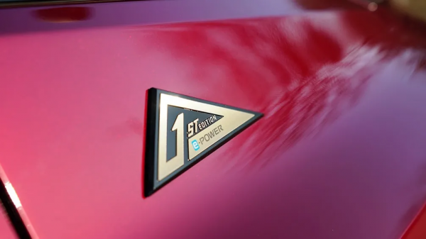 銷量No.1家轎出新:百公里不到4個油,雷凌卡羅拉壓力大 銷量No.1家轎出新:百公里不到4個油,雷凌卡羅拉壓力大