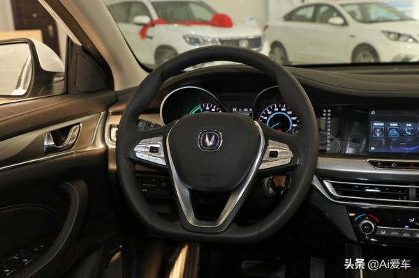 405km續航,快充半個小時大家轎,便宜好養活很省心,長安逸動EV 405km續航,快充半個小時大家轎,便宜好養活很省心,長安逸動EV