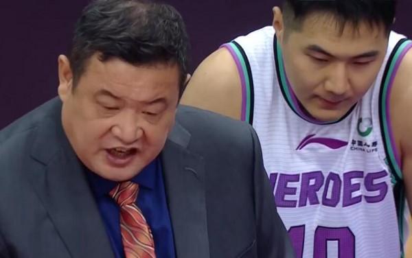 5場比賽4場得分上雙!山東新援成第1板凳匪徒,2項命中率聯盟第1 5場比賽4場得分上雙!山東新援成第1板凳匪徒,2項命中率聯盟第1