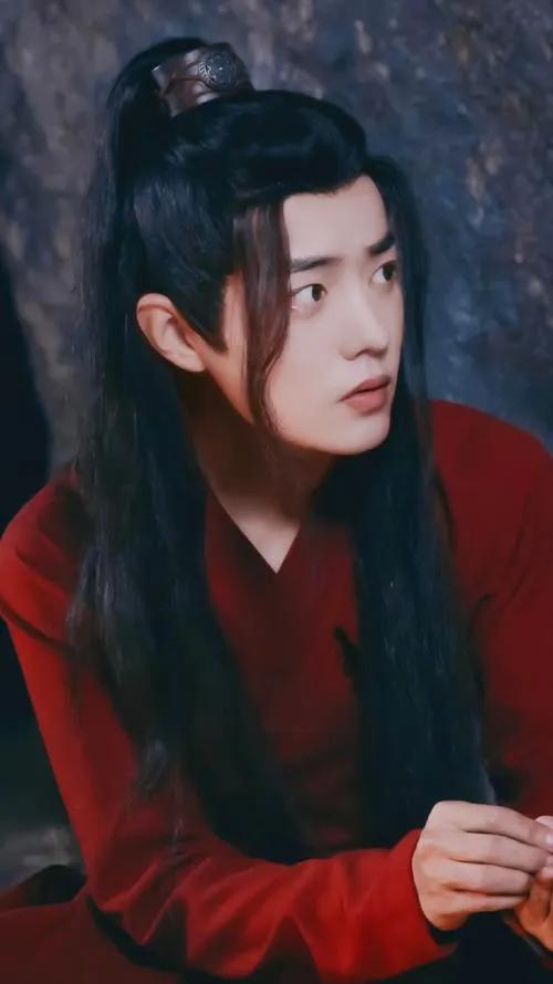 誰說大紅太俗氣?這6位紅衣造型又酷又颯,歪頭殺邪媚直擊觀眾心 誰說大紅太俗氣?這6位紅衣造型又酷又颯,歪頭殺邪媚直擊觀眾心